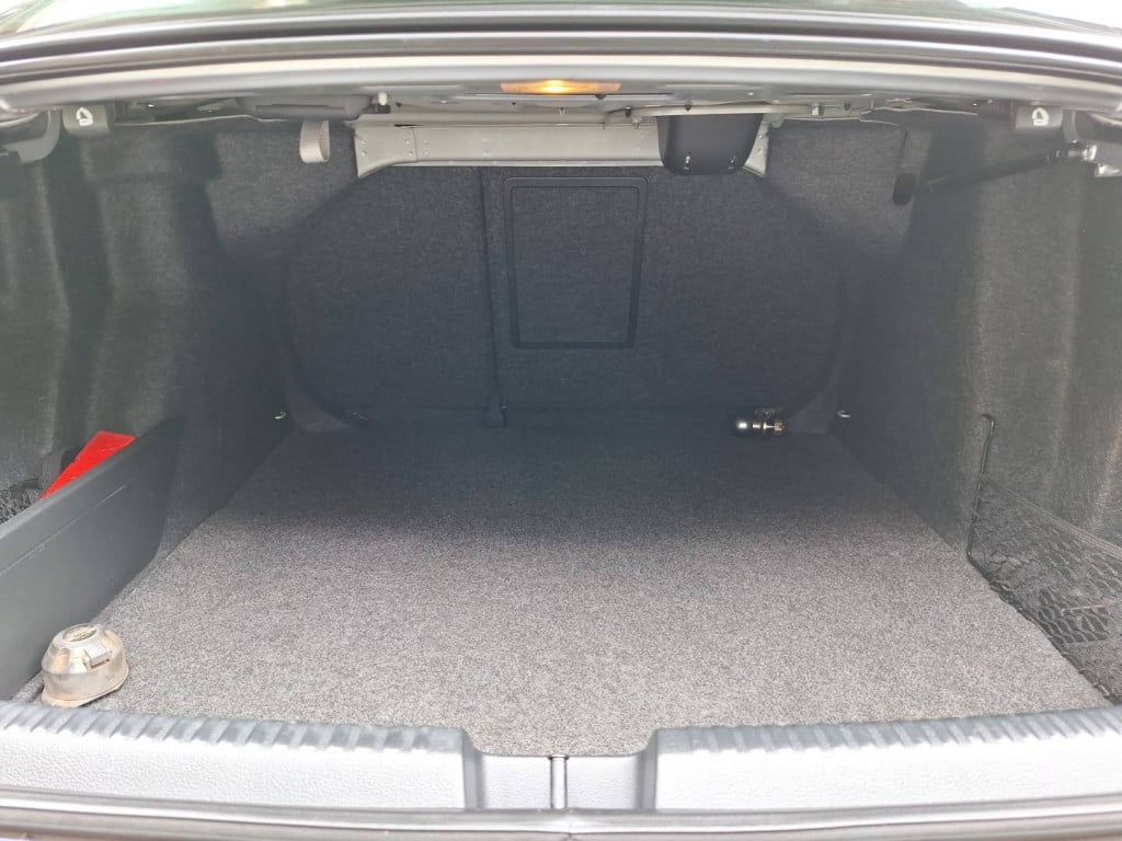 Imagem do veículo VOLKSWAGEN JETTA 2.0 TSI HIGHLINE 200CV GASOLINA 4P TIPTRONIC