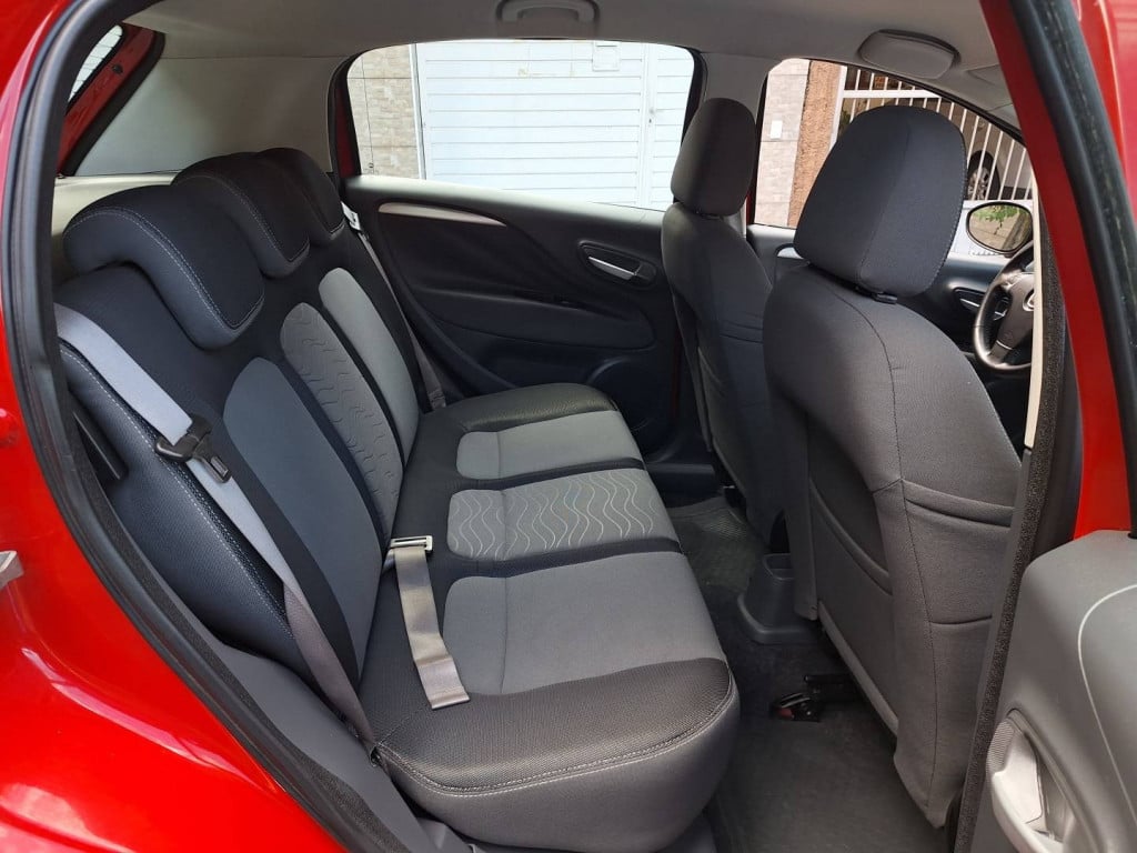 Imagem do veículo FIAT PUNTO 1.6 ESSENCE 16V FLEX 4P AUTOMATIZADO