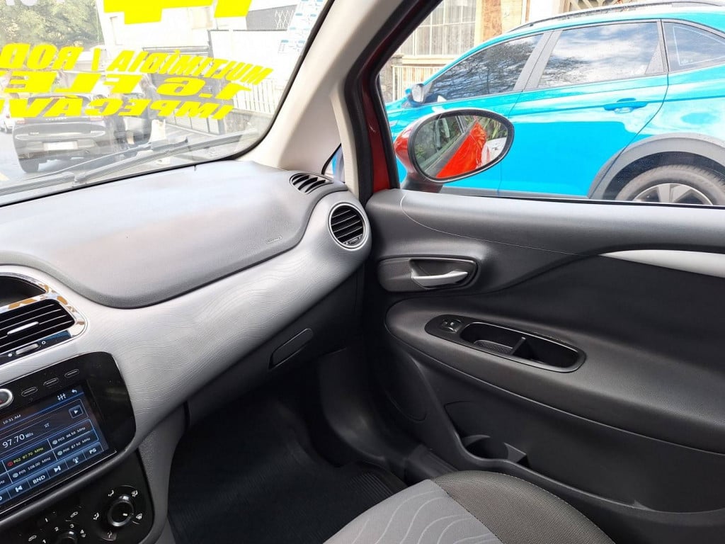 Imagem do veículo FIAT PUNTO 1.6 ESSENCE 16V FLEX 4P AUTOMATIZADO