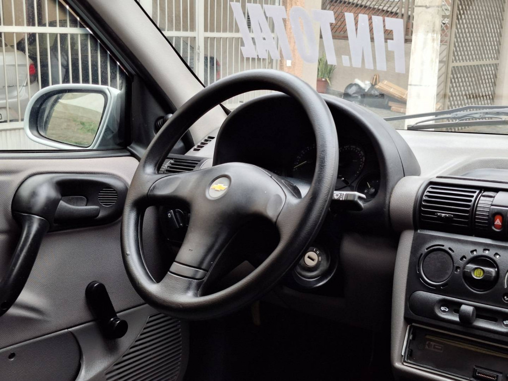 Imagem do veículo CHEVROLET CLASSIC 1.0 MPFI LS 8V FLEX 4P MANUAL