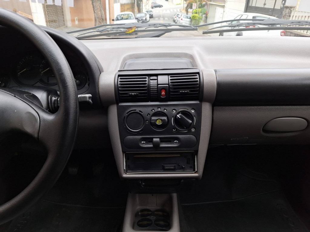 Imagem do veículo CHEVROLET CLASSIC 1.0 MPFI LS 8V FLEX 4P MANUAL