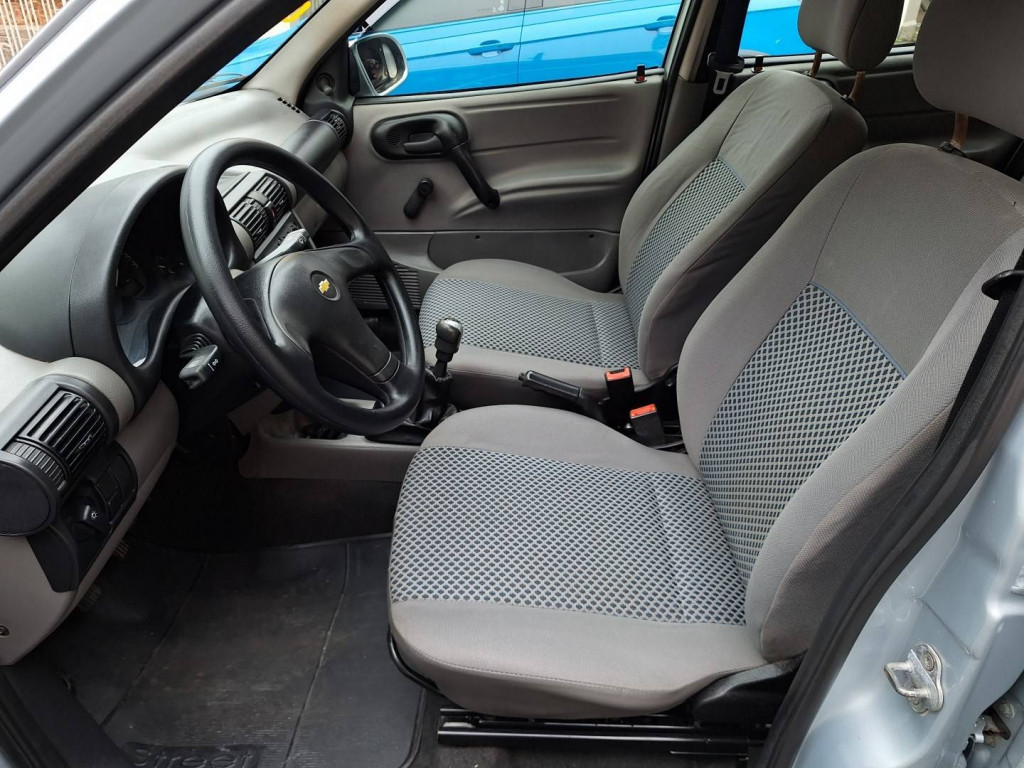 Imagem do veículo CHEVROLET CLASSIC 1.0 MPFI LS 8V FLEX 4P MANUAL