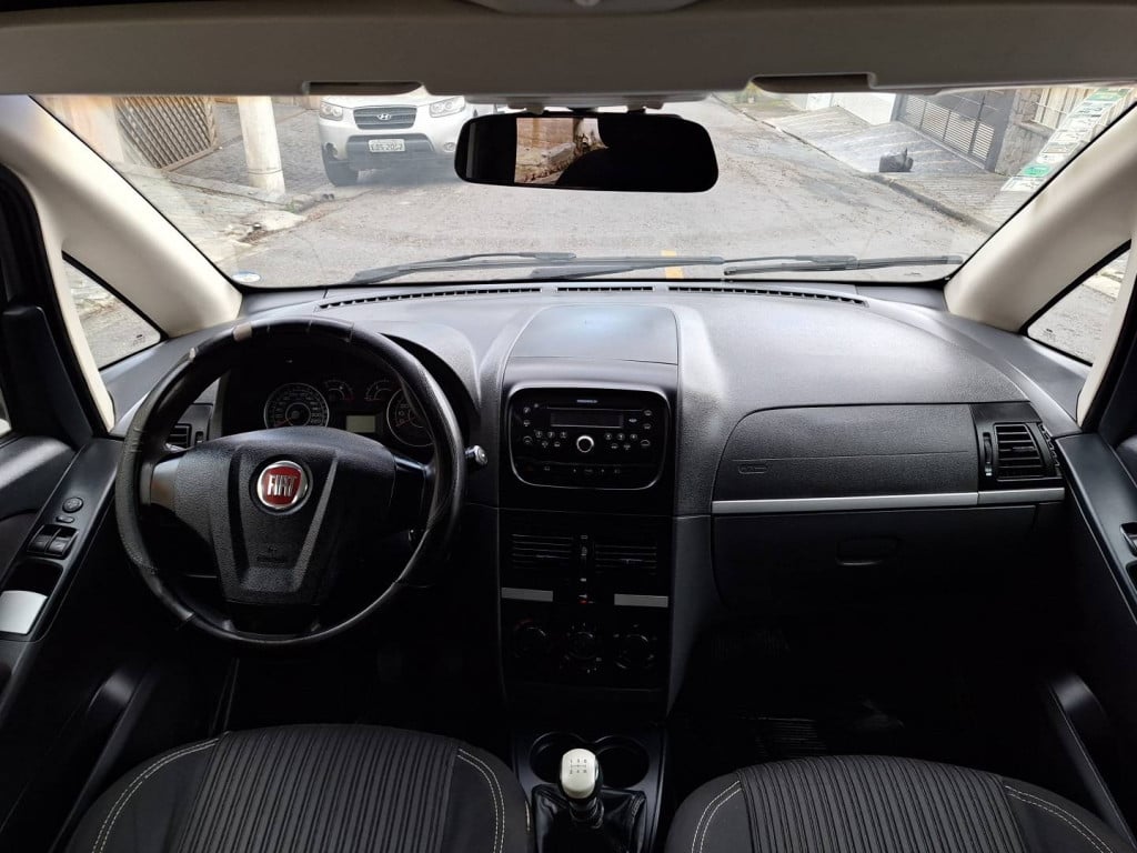 Imagem do veículo FIAT IDEA 1.6 MPI ESSENCE 16V FLEX 4P MANUAL