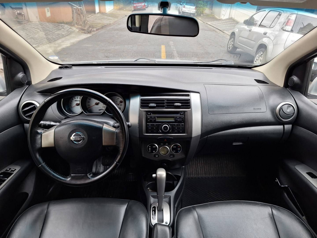 Imagem do veículo NISSAN GRAND LIVINA 1.8 SL 16V FLEX 4P AUTOMÁTICO