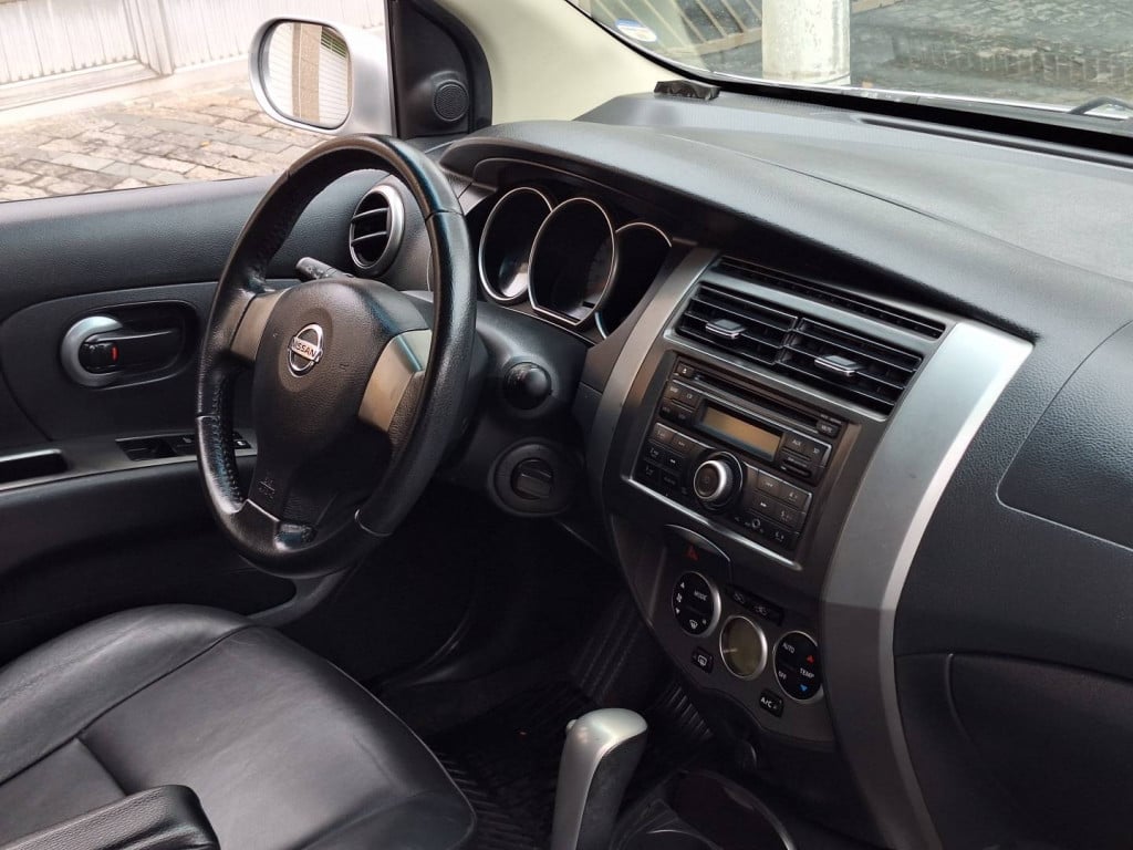 Imagem do veículo NISSAN GRAND LIVINA 1.8 SL 16V FLEX 4P AUTOMÁTICO