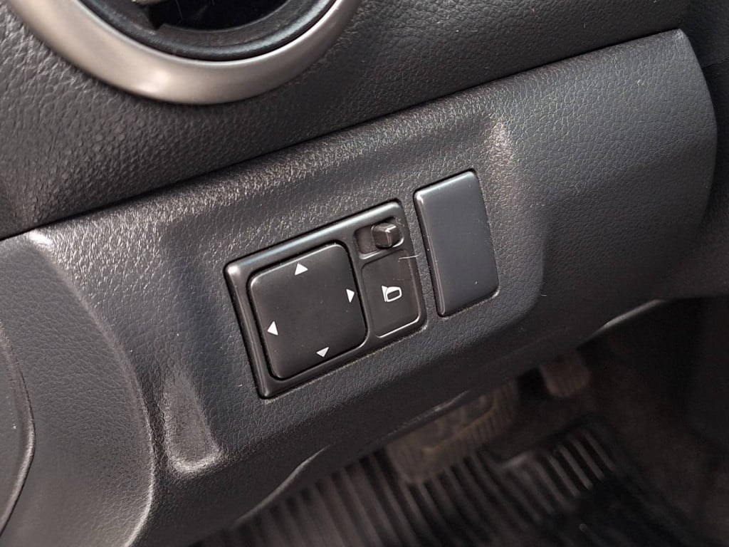 Imagem do veículo NISSAN GRAND LIVINA 1.8 SL 16V FLEX 4P AUTOMÁTICO