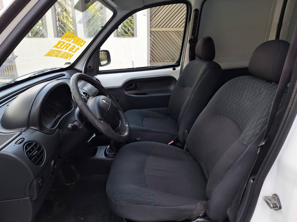 Imagem do veículo RENAULT KANGOO 1.6 EXPRESS 16V FLEX 4P MANUAL