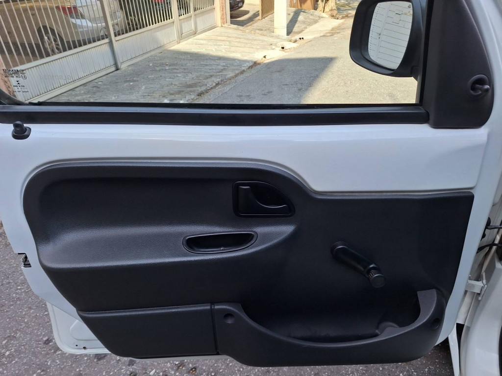 Imagem do veículo RENAULT KANGOO 1.6 EXPRESS 16V FLEX 4P MANUAL