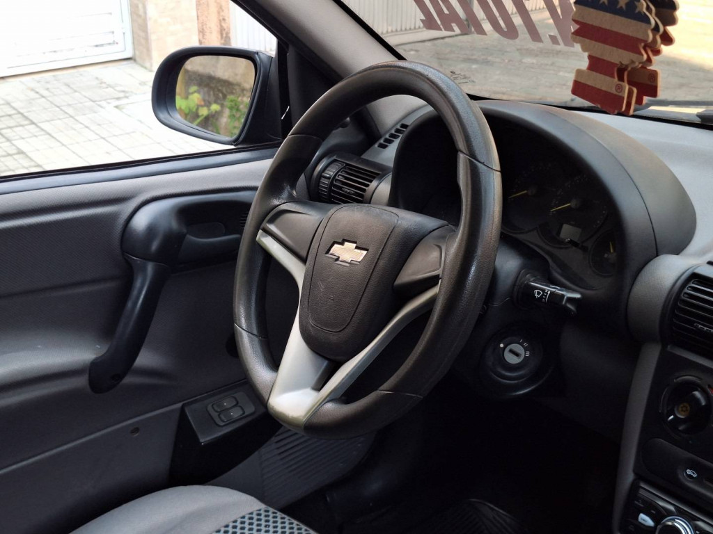 Imagem do veículo CHEVROLET CLASSIC 1.0 MPFI LS 8V FLEX 4P MANUAL