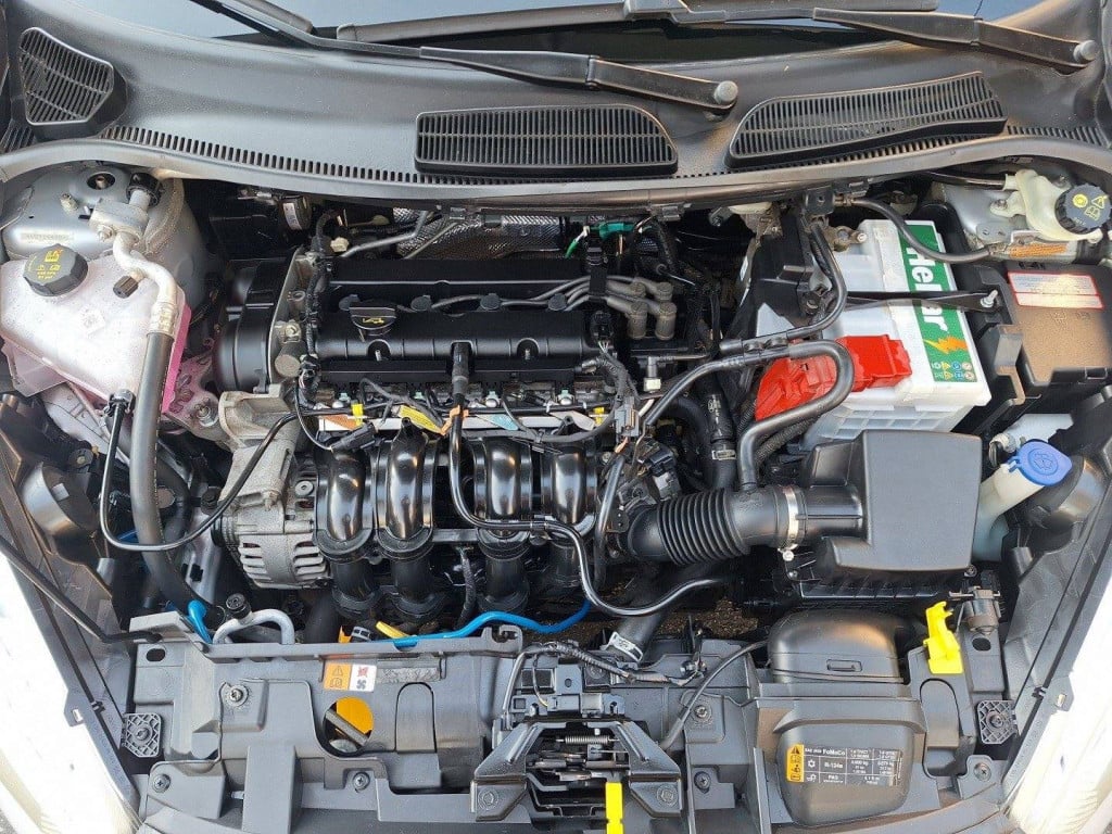 Imagem do veículo FORD FIESTA 1.6 SE HATCH 16V FLEX 4P POWERSHIFT