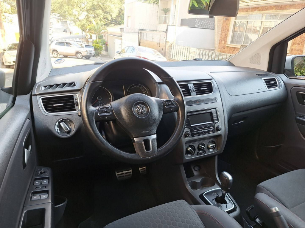 Imagem do veículo VOLKSWAGEN CROSSFOX 1.6 MI 8V FLEX 4P AUTOMATIZADO