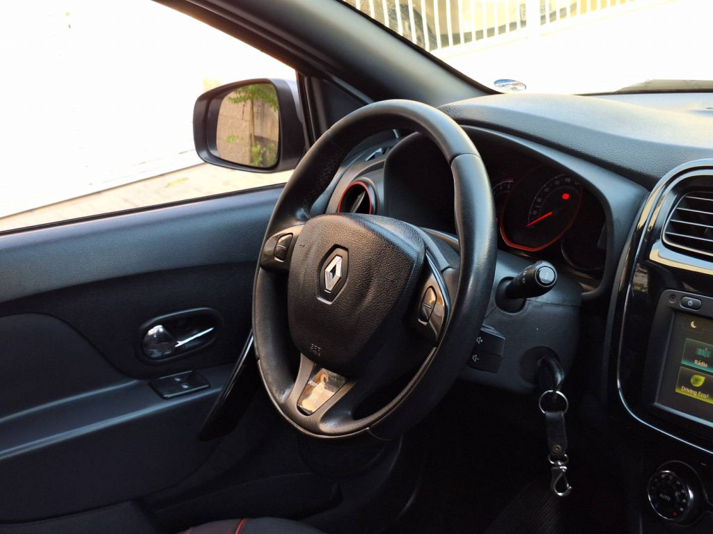 Imagem do veículo RENAULT SANDERO 1.6 STEPWAY RIP CURL 8V FLEX 4P MANUAL