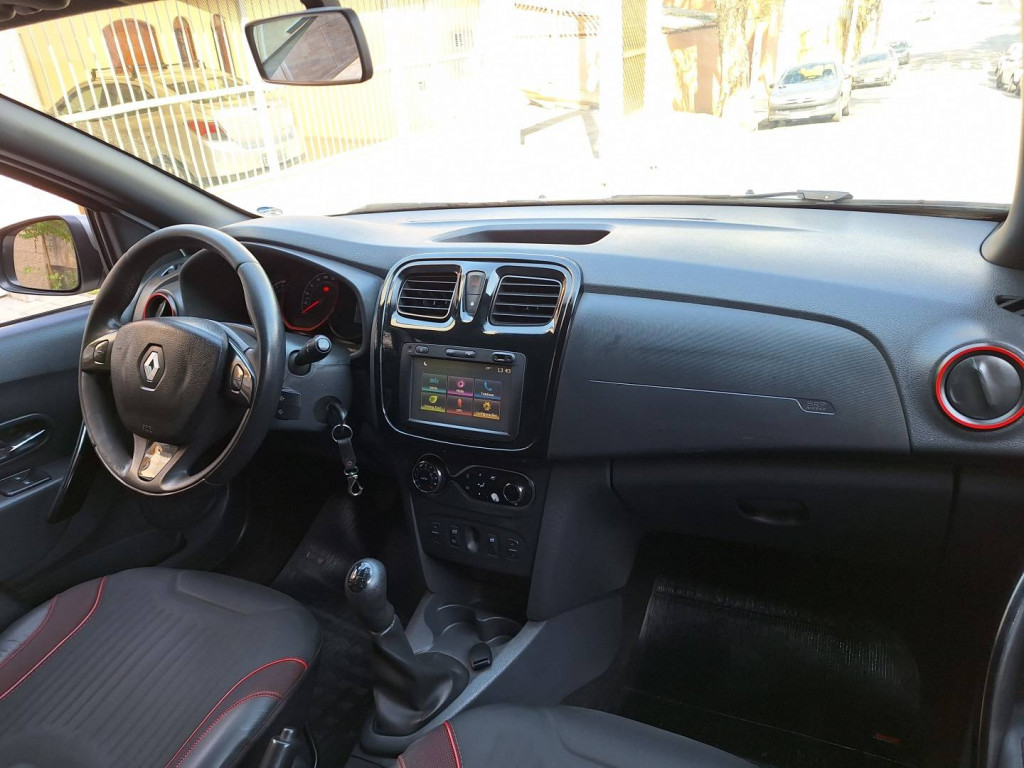 Imagem do veículo RENAULT SANDERO 1.6 STEPWAY RIP CURL 8V FLEX 4P MANUAL