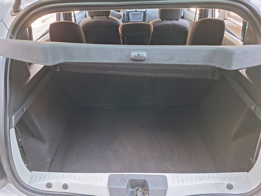 Imagem do veículo RENAULT SANDERO 1.6 STEPWAY RIP CURL 8V FLEX 4P MANUAL