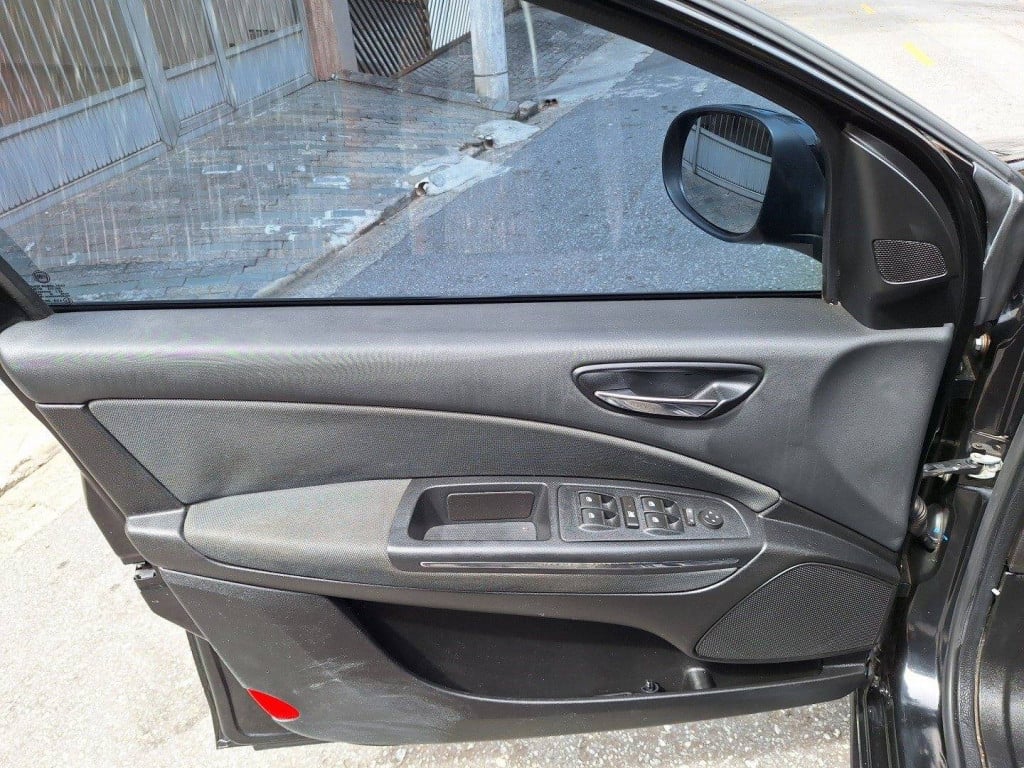 Imagem do veículo FIAT BRAVO 1.8 ESSENCE 16V FLEX 4P AUTOMÁTICO
