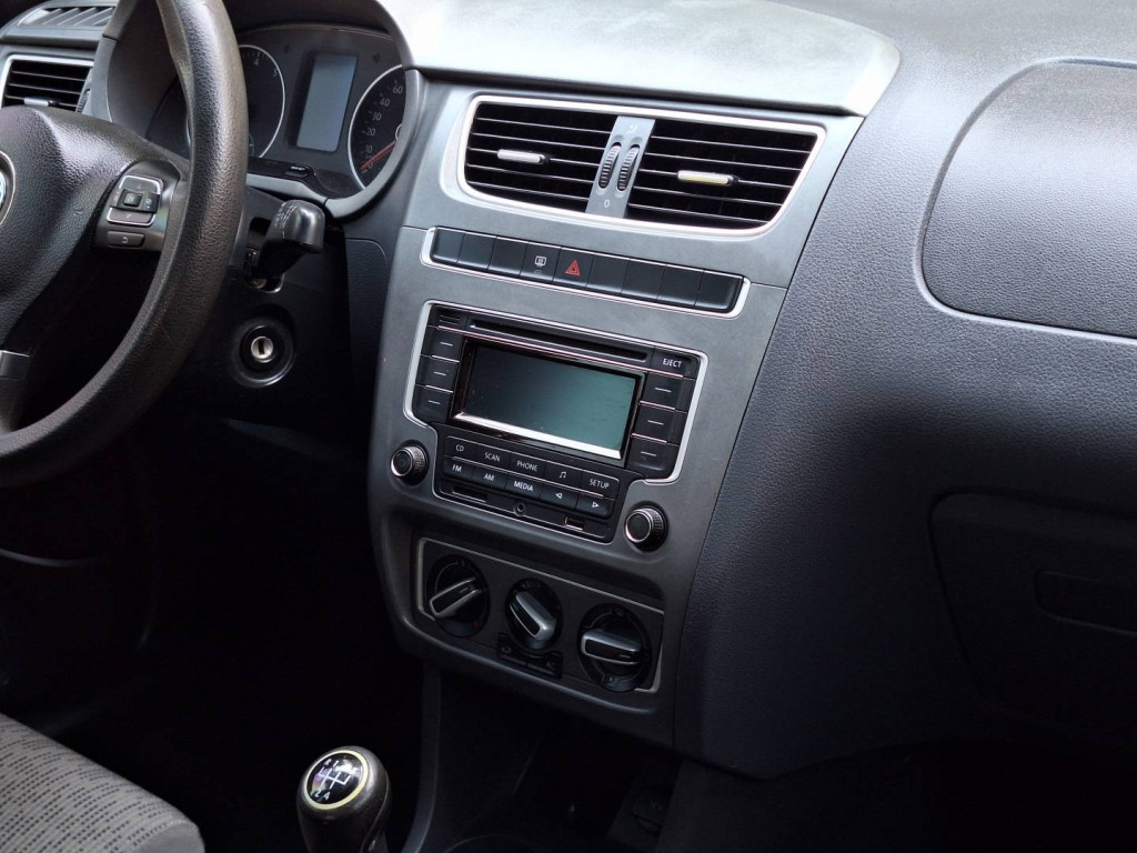 Imagem do veículo VOLKSWAGEN FOX 1.6 MI 8V FLEX 4P MANUAL