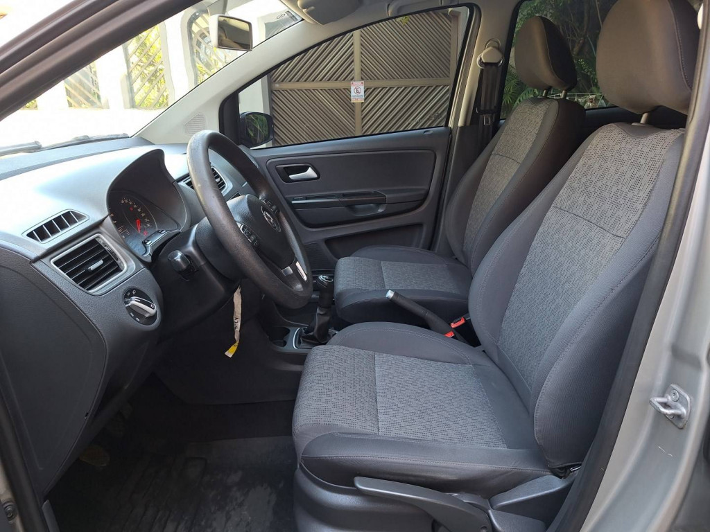 Imagem do veículo VOLKSWAGEN FOX 1.6 MI 8V FLEX 4P MANUAL