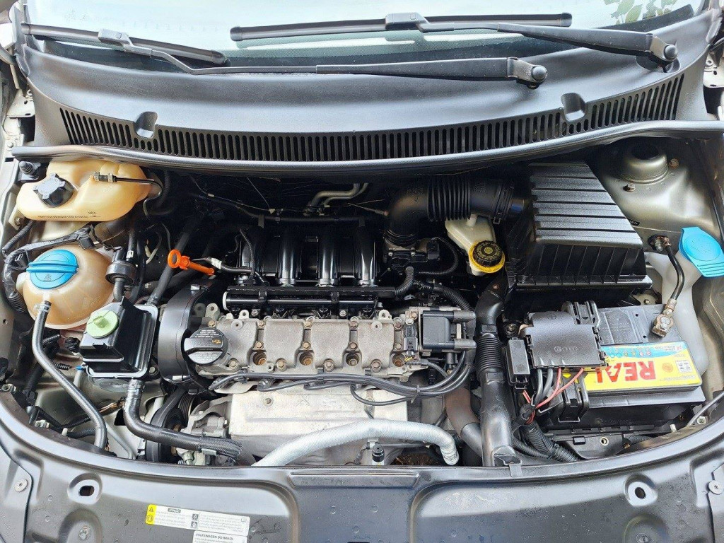 Imagem do veículo VOLKSWAGEN FOX 1.6 MI 8V FLEX 4P MANUAL