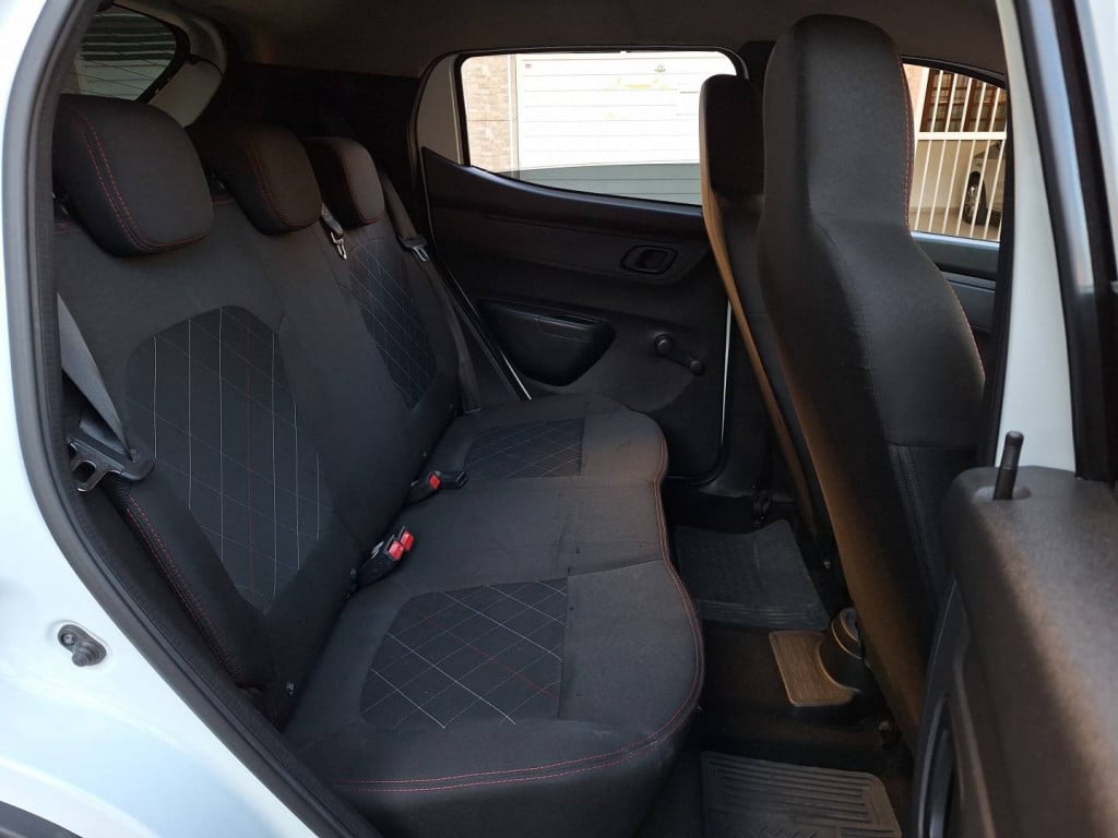 Imagem do veículo RENAULT KWID 1.0 12V SCE FLEX ZEN MANUAL