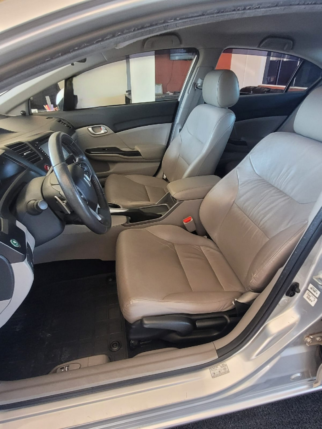 Imagem do veículo HONDA CIVIC 2.0 LXR 16V FLEX 4P AUTOMÁTICO