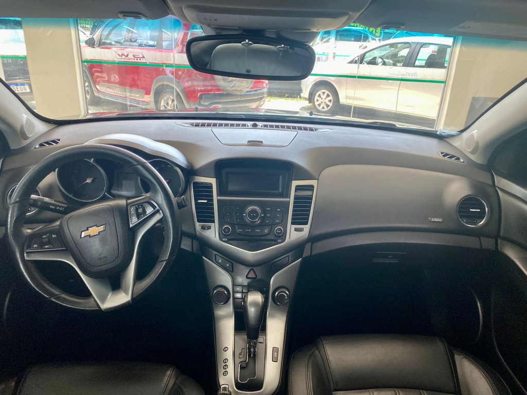 Imagem do veículo CHEVROLET CRUZE 1.8 LT SPORT6 16V FLEX 4P AUTOMÁTICO