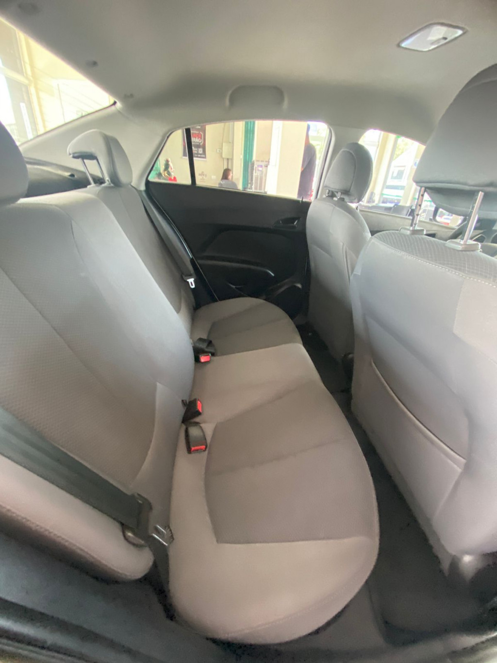 Imagem do veículo HYUNDAI HB20S 1.0 COMFORT PLUS 12V FLEX 4P MANUAL