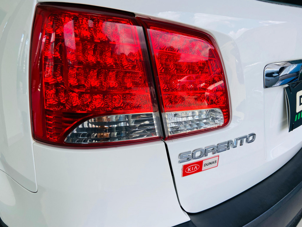 Imagem do veículo KIA SORENTO 3.5 EX2 V6 4X4 24V GASOLINA 4P AUTOMÁTICO
