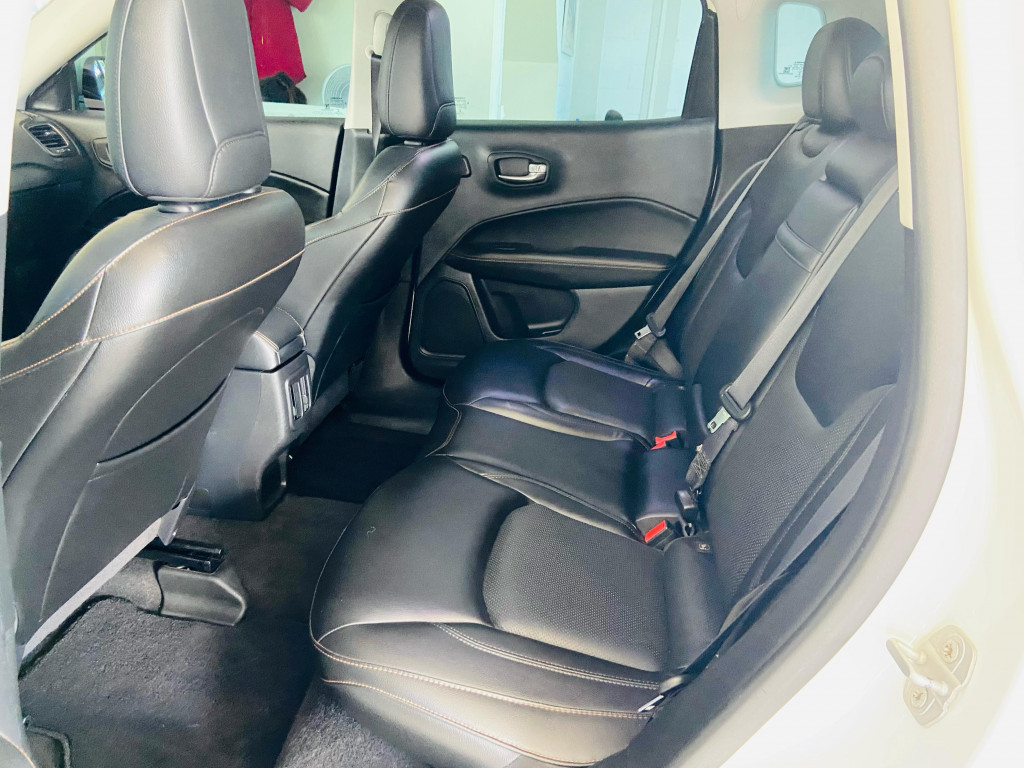 Imagem do veículo JEEP COMPASS 2.0 16V DIESEL LONGITUDE 4X4 AUTOMÁTICO