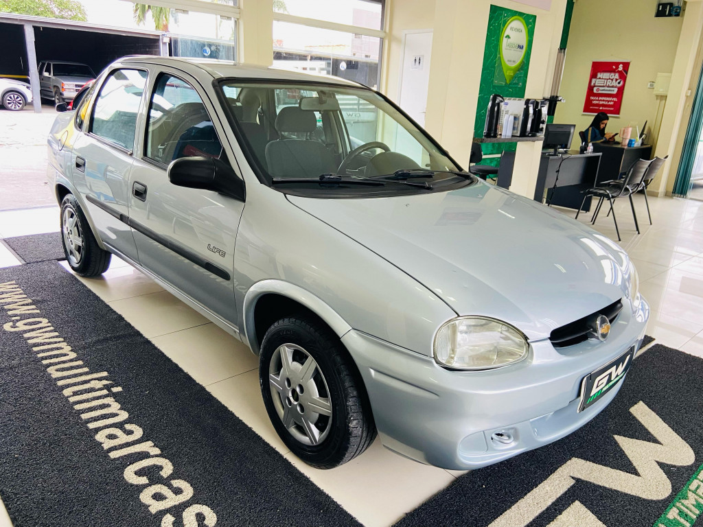 Imagem do veículo CHEVROLET CLASSIC 1.0 MPFI LIFE 8V FLEX 4P MANUAL