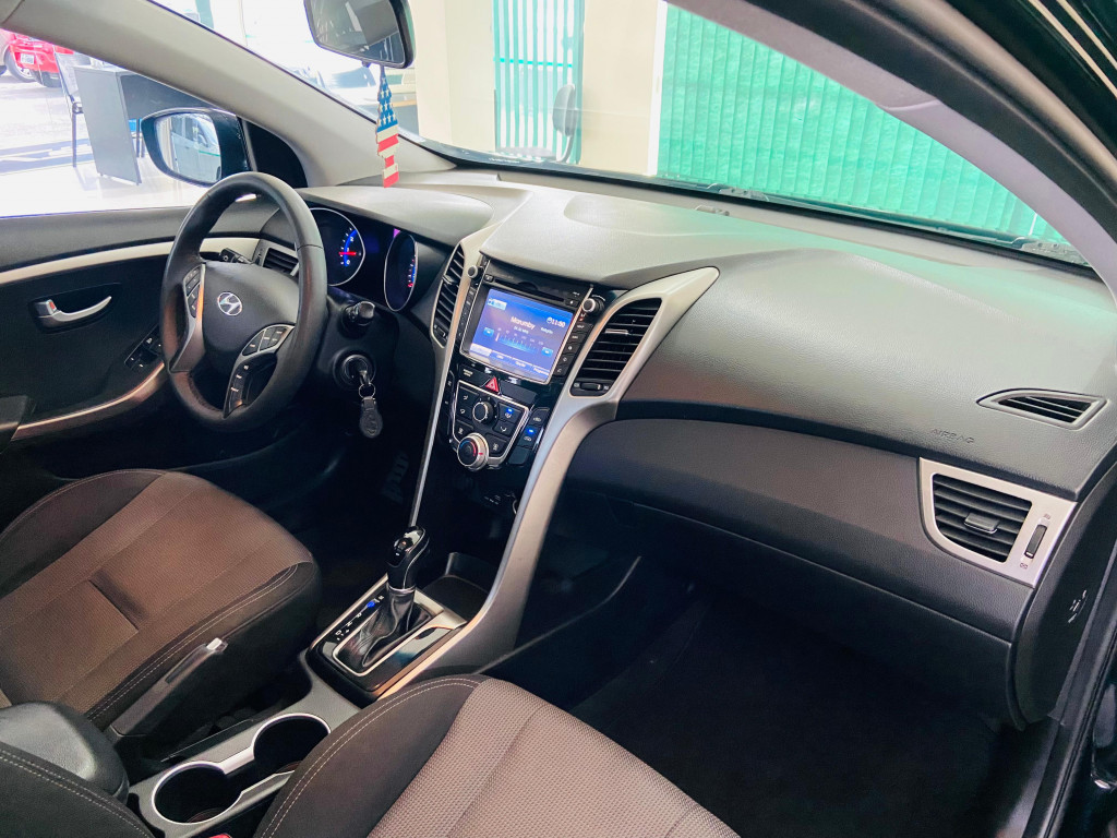 Imagem do veículo HYUNDAI I30 1.8 MPI 16V GASOLINA 4P AUTOMATICO