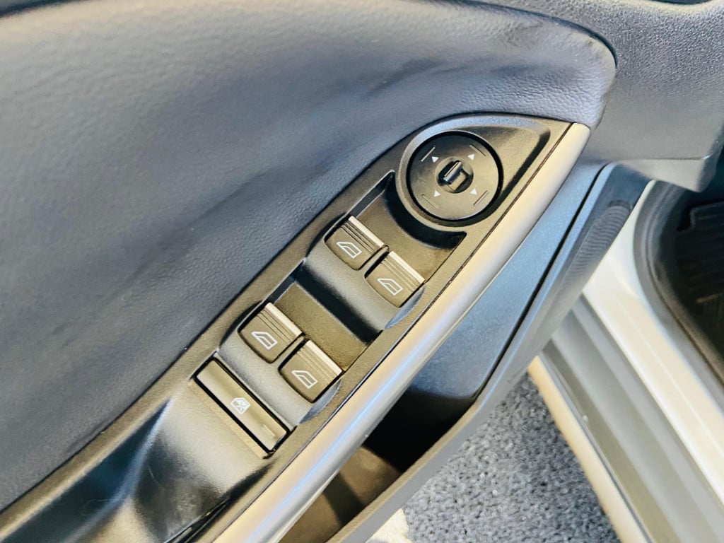 Imagem do veículo FORD FOCUS 2.0 SE SEDAN 16V FLEX 4P POWERSHIFT