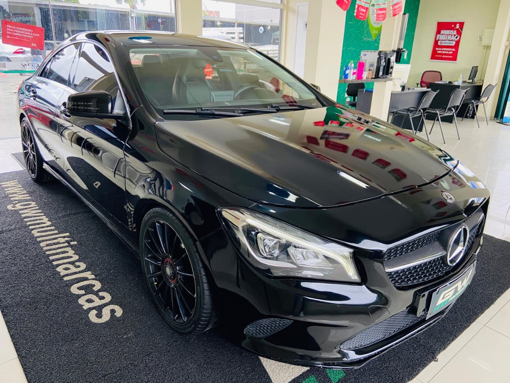 Imagem do veículo MERCEDES-BENZ 180 C 1.8 SEDAN 8V GASOLINA 4P AUTOMÁTICO