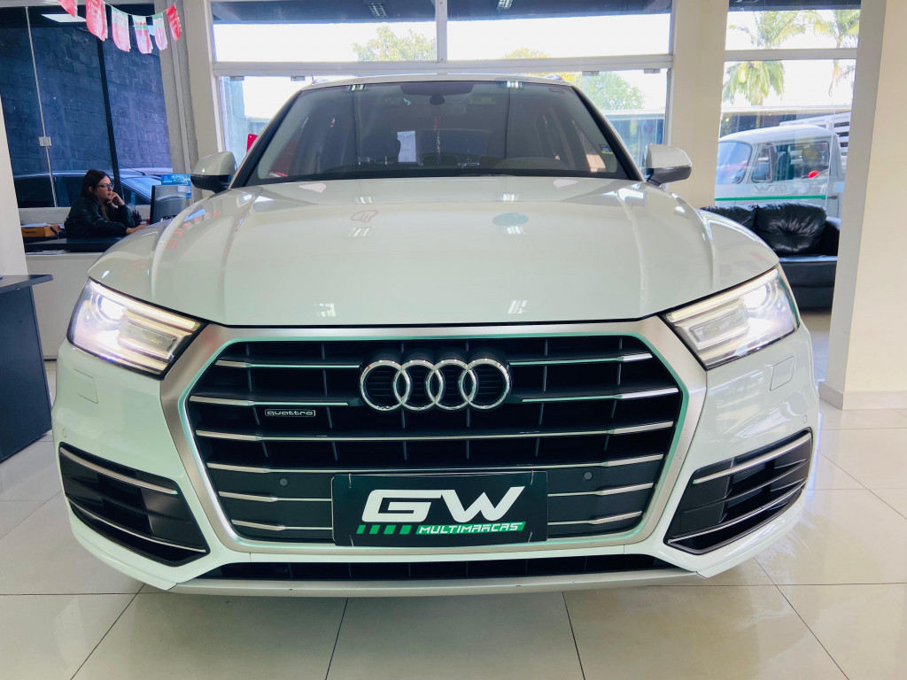 Imagem do veículo AUDI Q5 2.0 TFSI GASOLINA AMBIENTE S TRONIC