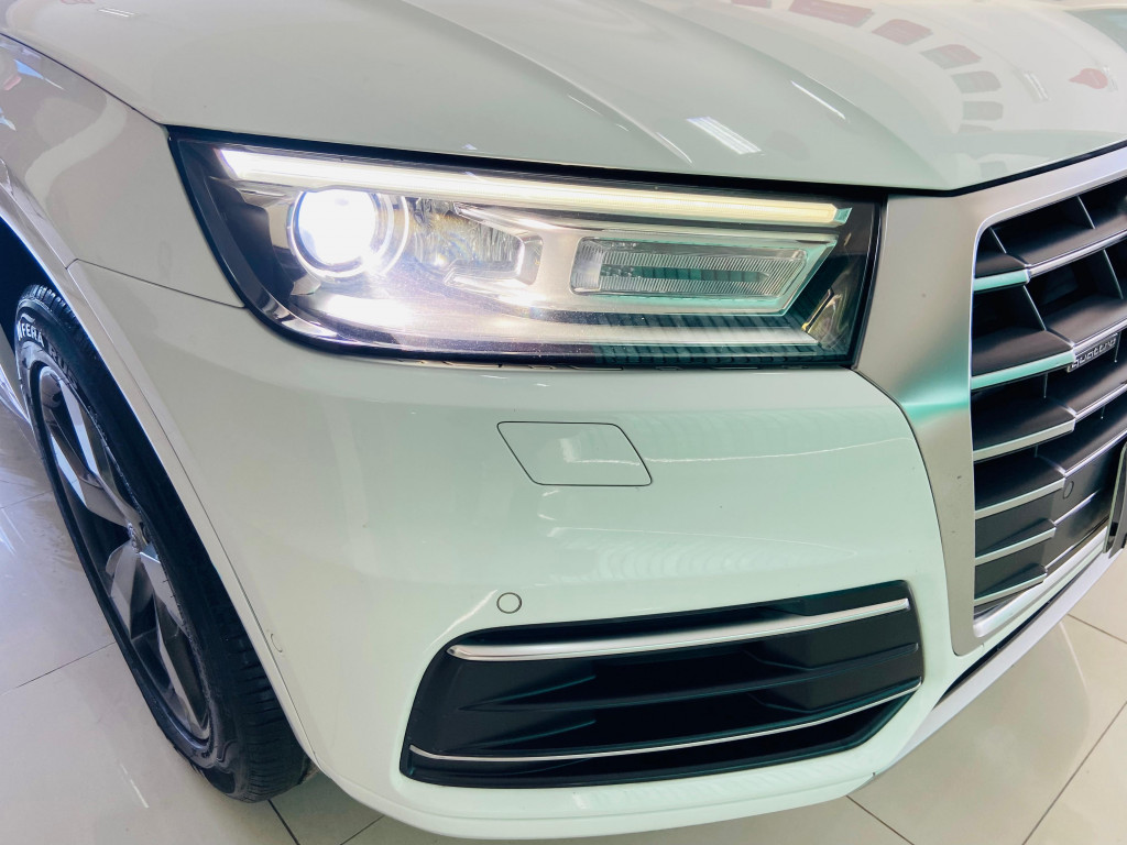 Imagem do veículo AUDI Q5 2.0 TFSI GASOLINA AMBIENTE S TRONIC