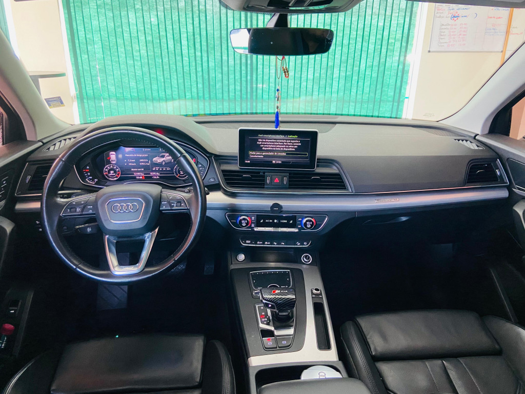Imagem do veículo AUDI Q5 2.0 TFSI GASOLINA AMBIENTE S TRONIC