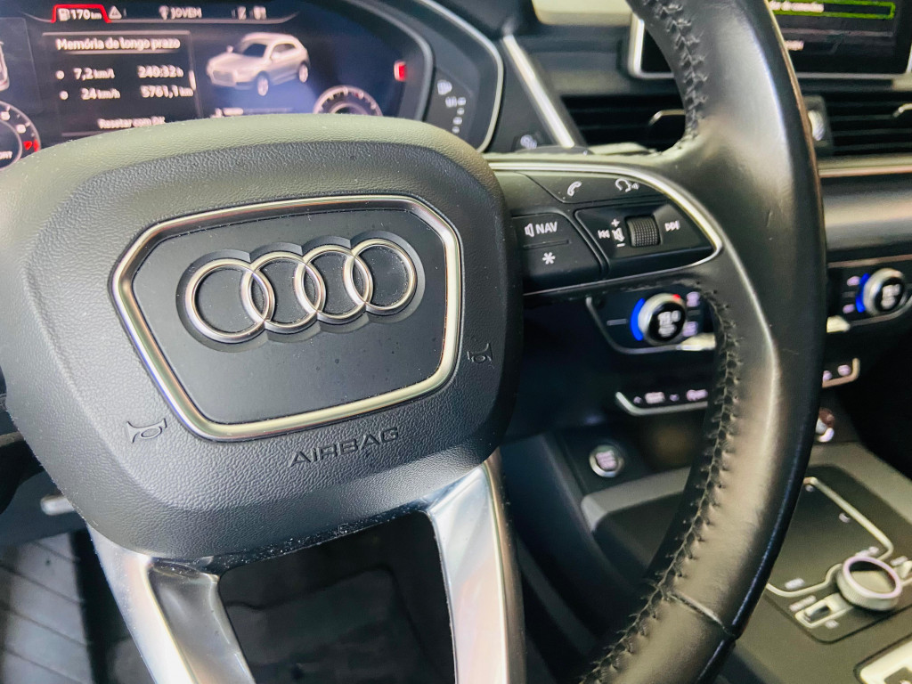Imagem do veículo AUDI Q5 2.0 TFSI GASOLINA AMBIENTE S TRONIC
