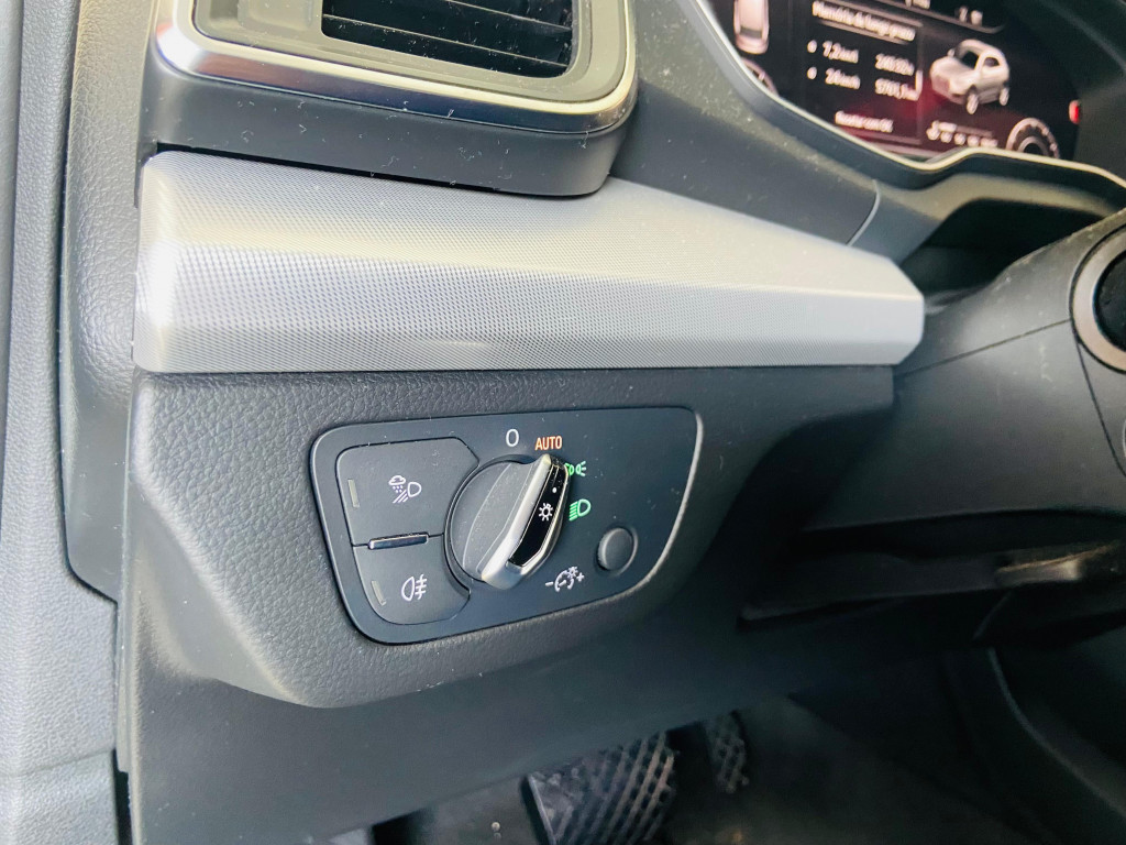 Imagem do veículo AUDI Q5 2.0 TFSI GASOLINA AMBIENTE S TRONIC