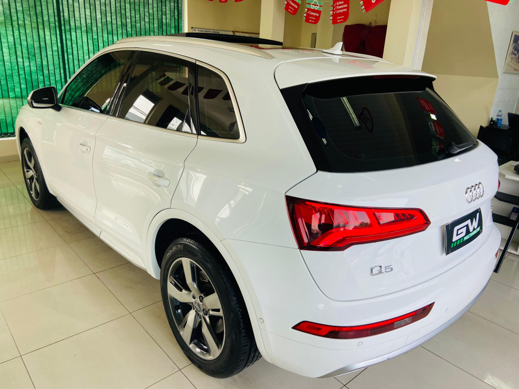 Imagem do veículo AUDI Q5 2.0 TFSI GASOLINA AMBIENTE S TRONIC