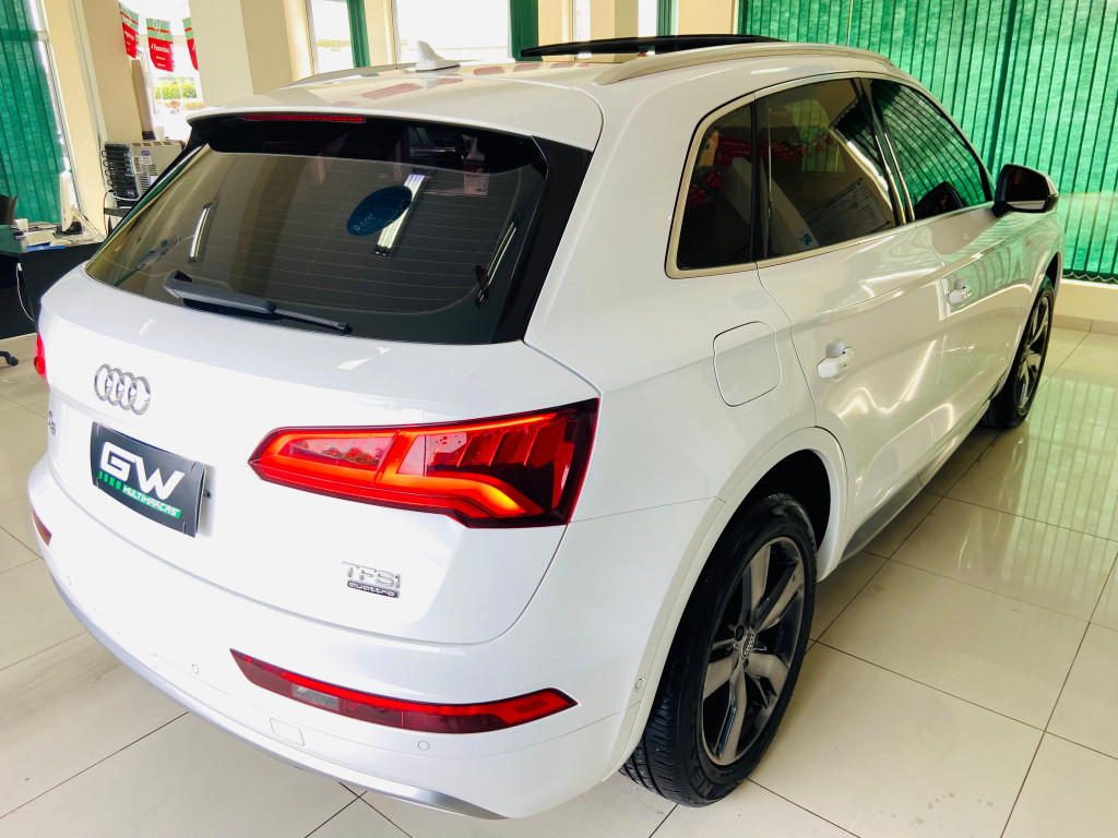Imagem do veículo AUDI Q5 2.0 TFSI GASOLINA AMBIENTE S TRONIC