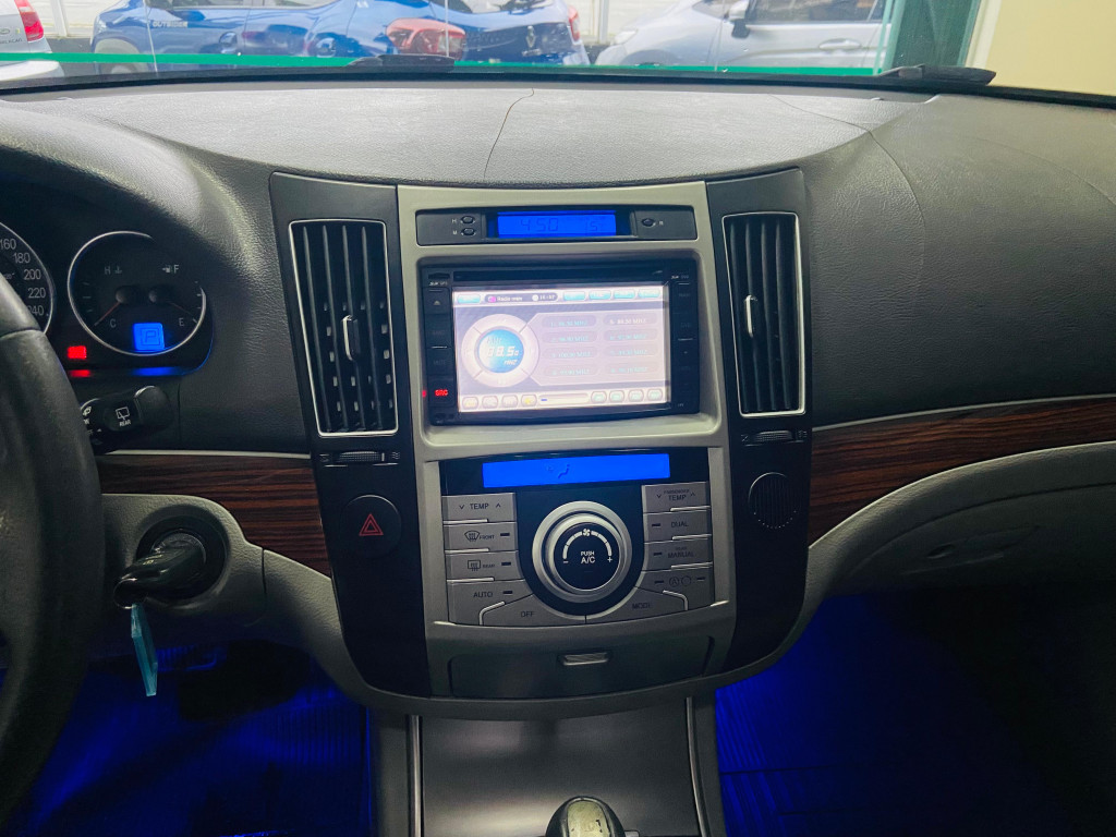 Imagem do veículo HYUNDAI VERACRUZ 3.8 GLS 4WD 4X4 V6 24V GASOLINA 4P AUTOMÁTICO