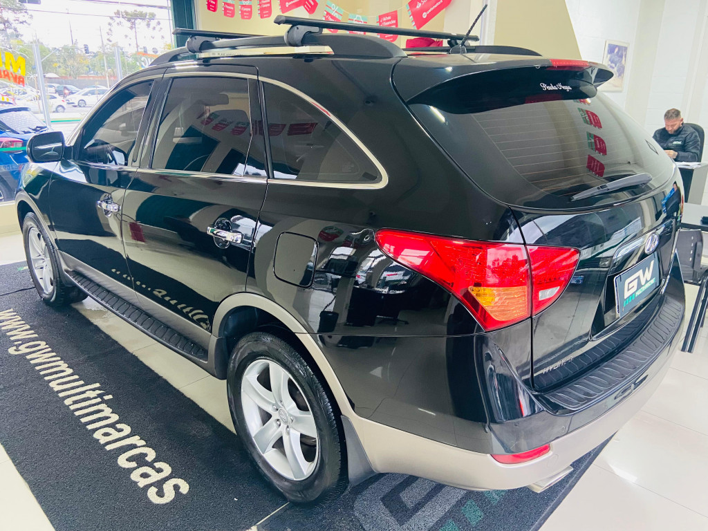 Imagem do veículo HYUNDAI VERACRUZ 3.8 GLS 4WD 4X4 V6 24V GASOLINA 4P AUTOMÁTICO
