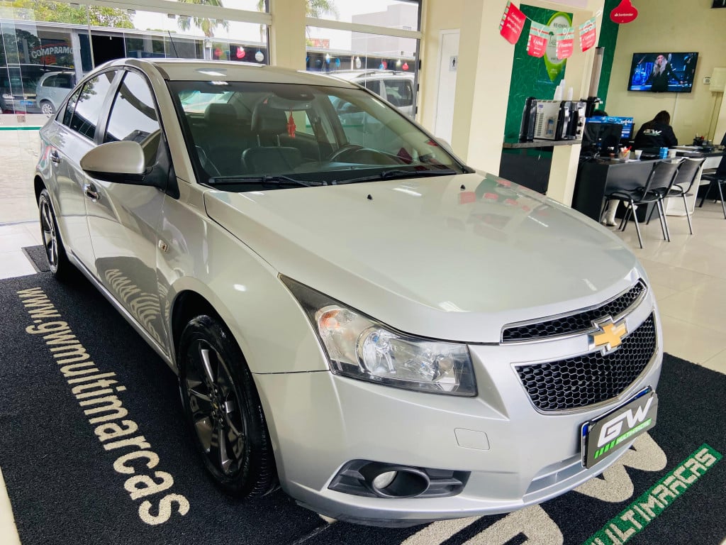 Imagem do veículo CHEVROLET CRUZE 1.8 LT 16V FLEX 4P AUTOMÁTICO