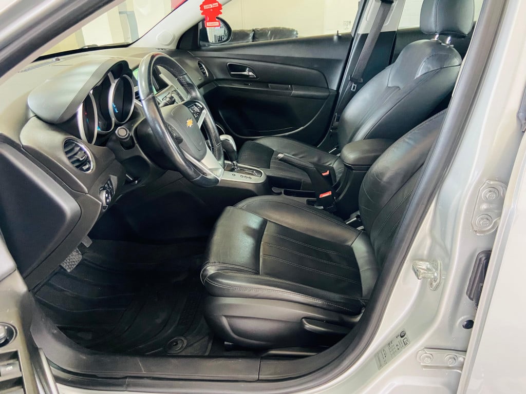 Imagem do veículo CHEVROLET CRUZE 1.8 LT 16V FLEX 4P AUTOMÁTICO