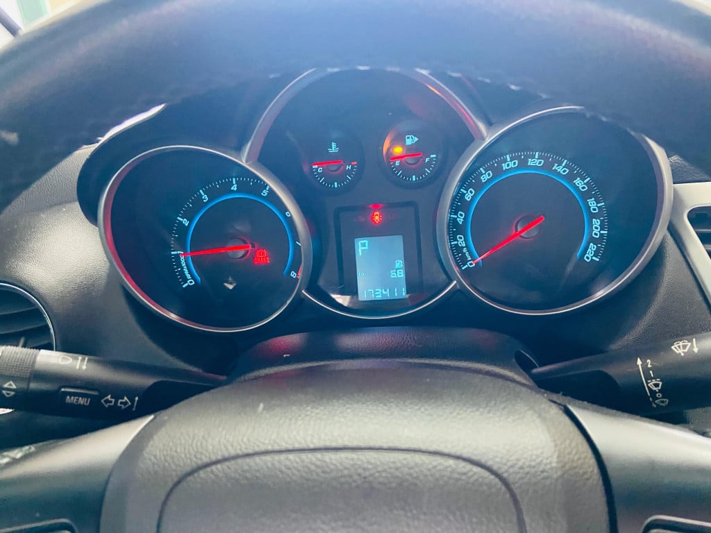 Imagem do veículo CHEVROLET CRUZE 1.8 LT 16V FLEX 4P AUTOMÁTICO