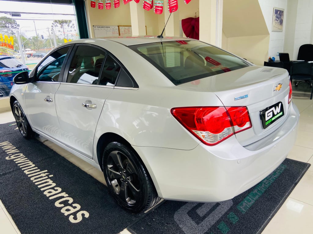 Imagem do veículo CHEVROLET CRUZE 1.8 LT 16V FLEX 4P AUTOMÁTICO