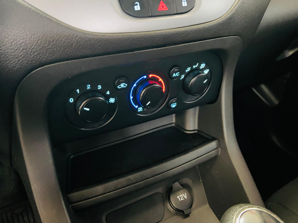 Imagem do veículo FORD KA 1.0 SE 12V FLEX 4P MANUAL