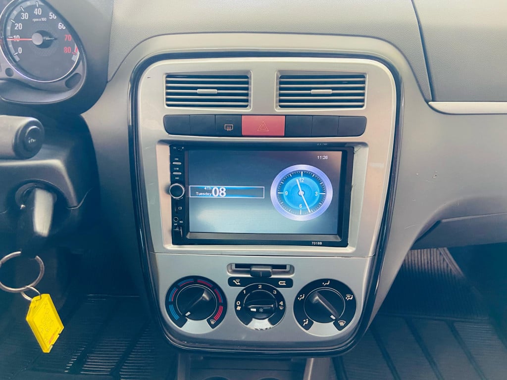 Imagem do veículo FIAT PUNTO 1.4 ELX 8V FLEX 4P MANUAL