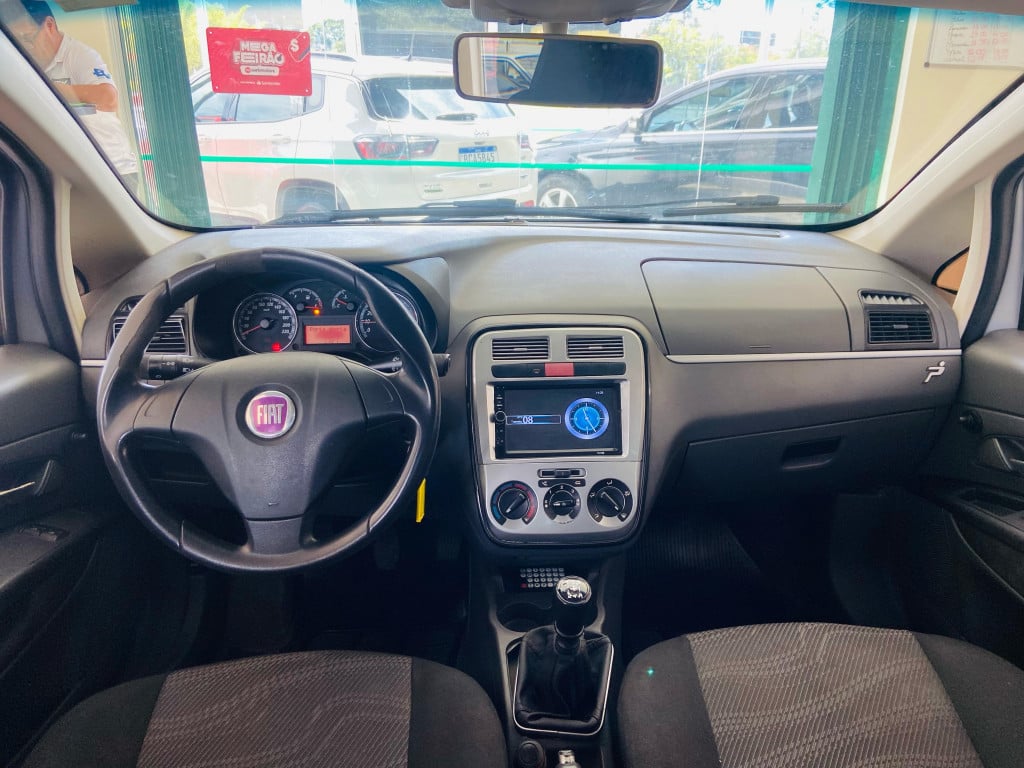 Imagem do veículo FIAT PUNTO 1.4 ELX 8V FLEX 4P MANUAL