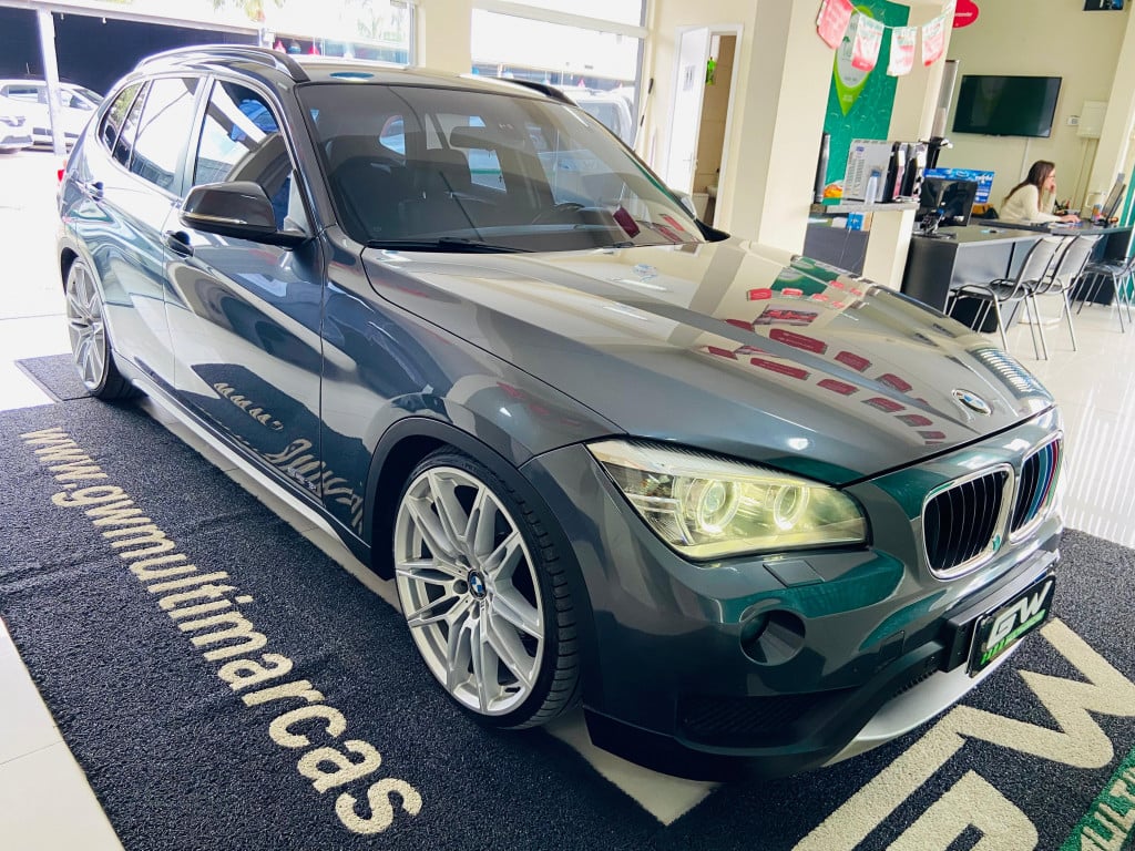 Imagem do veículo BMW X1 2.0 16V GASOLINA SDRIVE18I 4P AUTOMÁTICO
