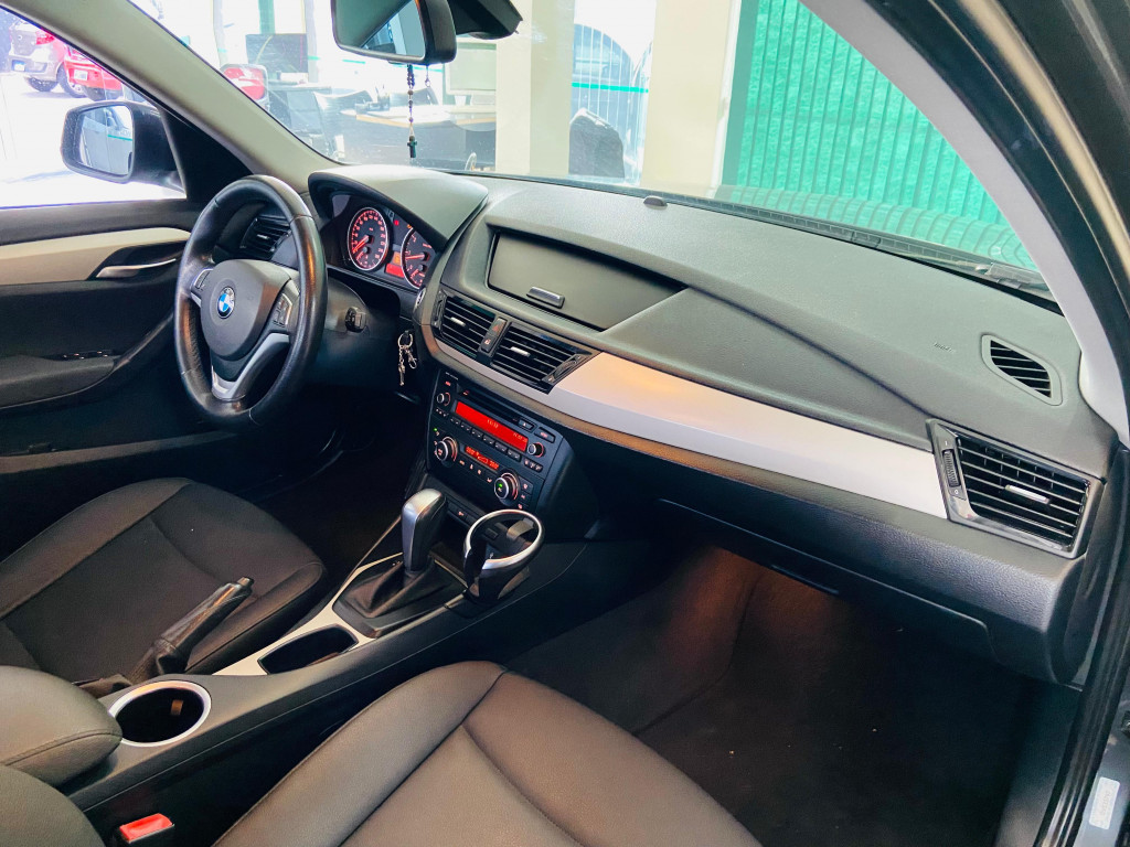Imagem do veículo BMW X1 2.0 16V GASOLINA SDRIVE18I 4P AUTOMÁTICO